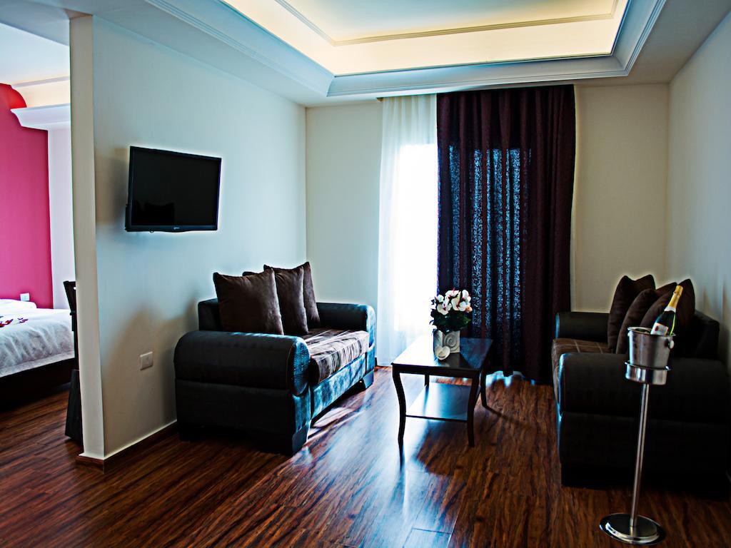 Al Murjan Palace Hotel Jounieh Kamer foto